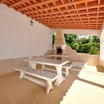 Spacious With Private Pool فيلامورا