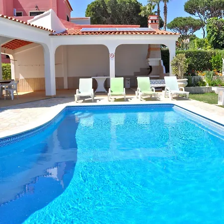 別荘 Spacious In The Typical Portuguese Style With Private Swimming Pool Near ヴィラモウラ