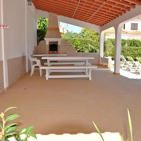 Spacious In The Typical Portuguese Style With Private Swimming Pool Near *