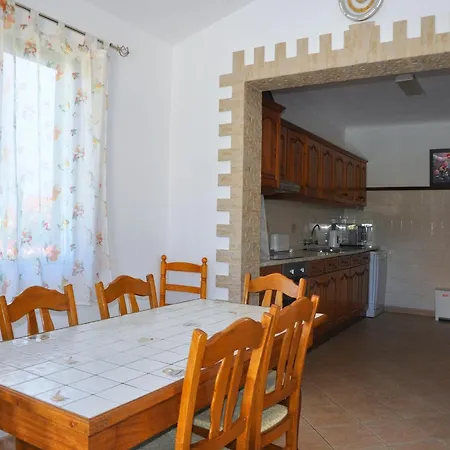 Spacious In The Typical Portuguese Style With Private Swimming Pool Near Semesterbostad Vilamoura