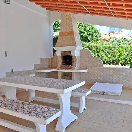 別荘 Spacious In The Typical Portuguese Style With Private Swimming Pool Near ヴィラモウラ