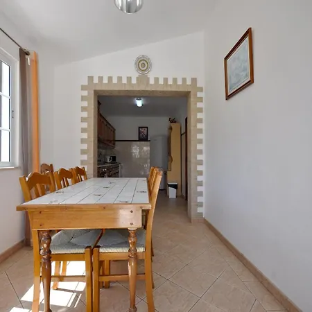 Spacious In The Typical Portuguese Style With Private Swimming Pool Near