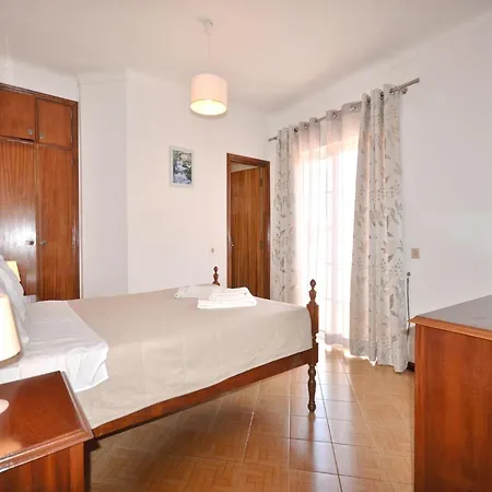 Spacious In The Typical Portuguese Style With Private Swimming Pool Near 別荘 *