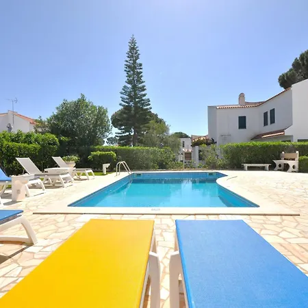 Semesterbostad Spacious In The Typical Portuguese Style With Private Swimming Pool Near Vilamoura