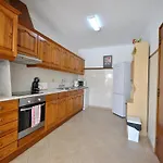 Spacious With Private Pool * Виламура