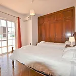 Spacious With Private Pool *