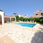 Spacious With Private Pool Виламура