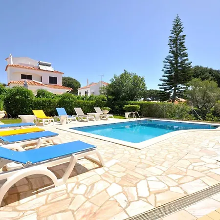 Holiday home Spacious In The Typical Portuguese Style With Private Swimming Pool Near Vilamoura