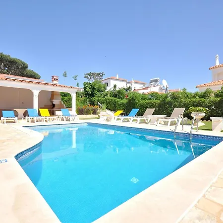 Spacious In The Typical Portuguese Style With Private Swimming Pool Near