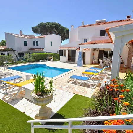 Spacious In The Typical Portuguese Style With Private Swimming Pool Near Holiday home *