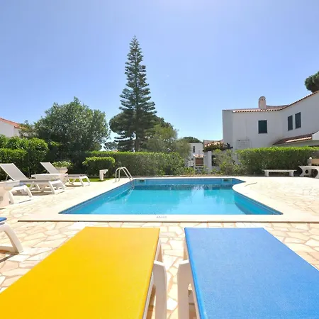 Holiday home Spacious In The Typical Portuguese Style With Private Swimming Pool Near Vilamoura