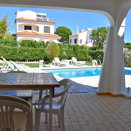 Holiday home Spacious In The Typical Portuguese Style With Private Swimming Pool Near