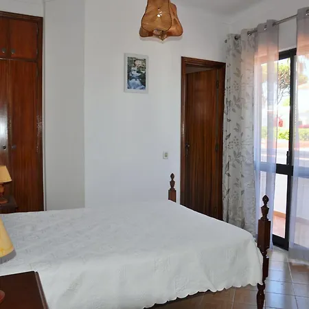 Spacious In The Typical Portuguese Style With Private Swimming Pool Near