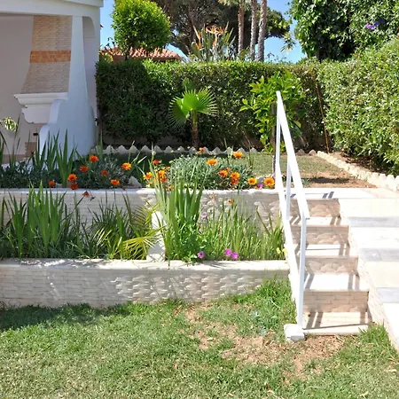 Holiday home Spacious In The Typical Portuguese Style With Private Swimming Pool Near