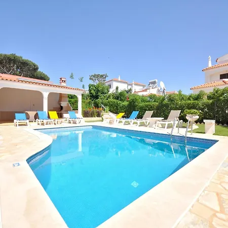 Spacious In The Typical Portuguese Style With Private Swimming Pool Near Holiday home