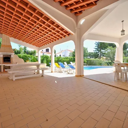 Spacious In The Typical Portuguese Style With Private Swimming Pool Near Holiday home Vilamoura