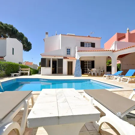 Holiday home Spacious In The Typical Portuguese Style With Private Swimming Pool Near Vilamoura